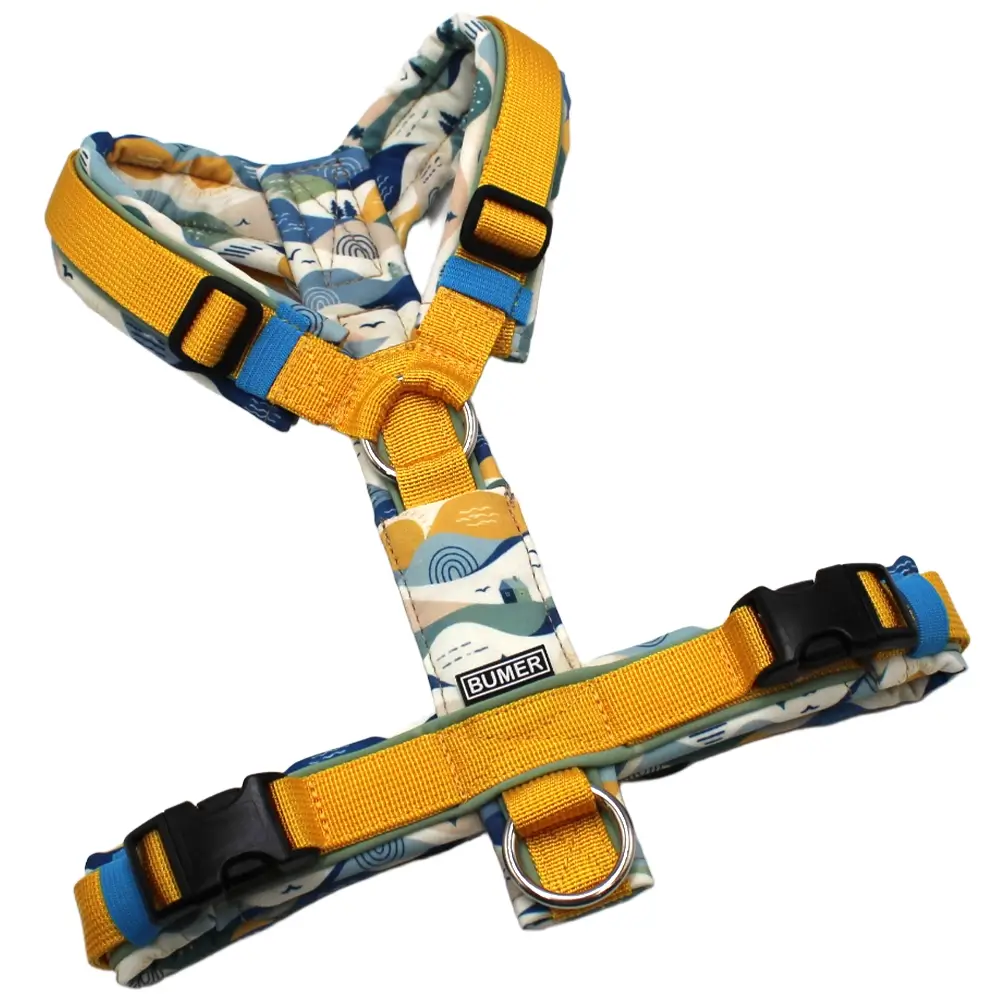 BUMER Hundegeschirr, Größe S, Gurtband PREMIUM Sunburst Yellow, Softshell: Nordic Trails, Ringe silberfarbig (Edelstahl), Schnallen schwarz (DURAFLEX®)