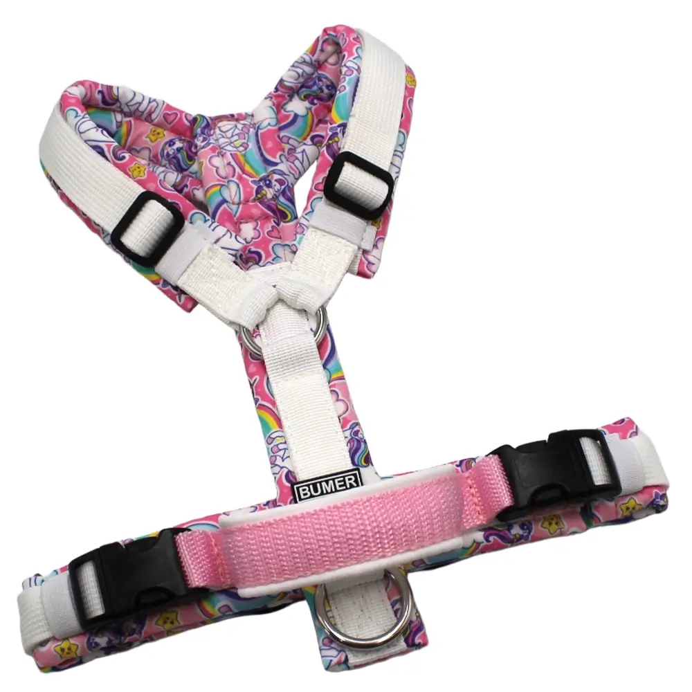 BUMER Hundegeschirr, Größe XS/S, Gurtband PREMIUM Silken Snow, Softshell: Einhorn Fröhlich, Ringe silberfarbig (Edelstahl), Schnallen schwarz (DURAFLEX®)